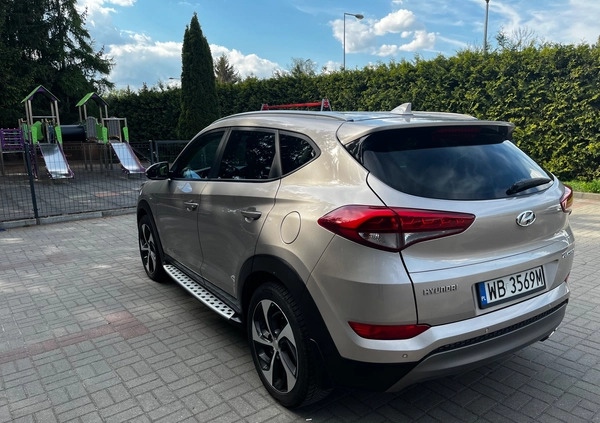 Hyundai Tucson cena 58000 przebieg: 264000, rok produkcji 2016 z Warszawa małe 92